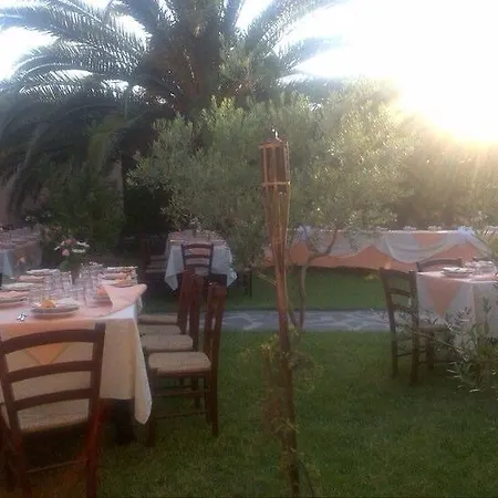 Agriturismo S'aranada Фермерский дом Marrubiu