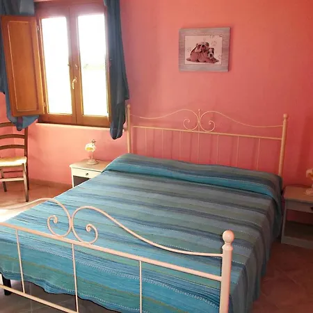 S'aranada Κατάλυμα σε φάρμα Marrùbiu